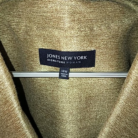 Jones NY wheat gold belted blazer - Picture 6 of 6